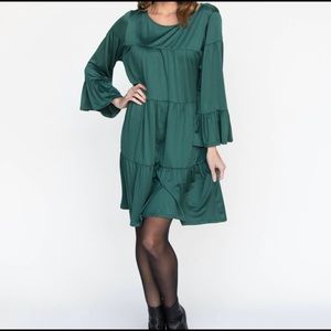 NWT Agnes & Dora Holiday Dress in Emerald XS